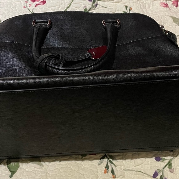 Furla Saffiano leather tote bag w/shoulder strap - Picture 5 of 8